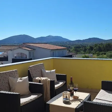 Lily With A Spectacular Wiew Διαμέρισμα